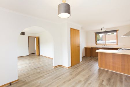 TWO BEDROOM UNIT IN BROWN HILL! - Photo 5