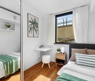 Furnished East Perth Apartment with Rare Double Parking - Photo 6