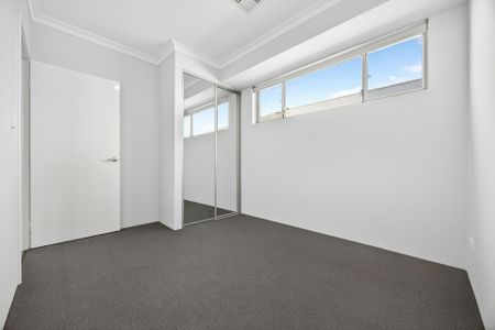 Modern Coastal Living. - Photo 3