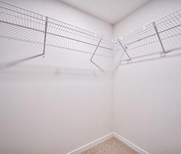 For Lease - 151 Honeycrisp Crescent Unit# 180, Vaughan, Ontario - Photo 4