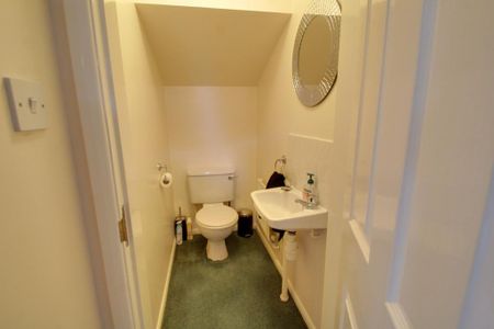 3 bedroom detached house to rent - Photo 5