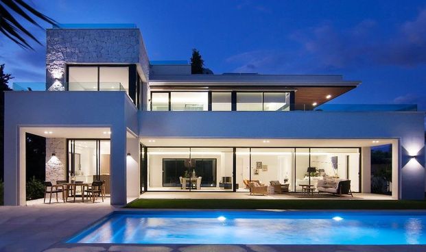 Luxury Villa for rent in Marbella, Andalusia - Photo 1