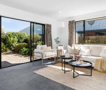 Three bedroom home in Hillsborough - Photo 1