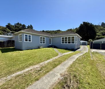 3-Bedroom Home in Wainuiomata - Photo 3