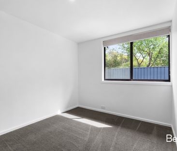 52 Harrington Cct, Kambah ACT 2902 - House For Rent | Domain - Photo 6