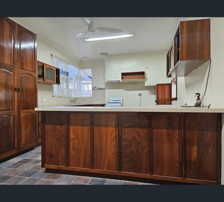 32 Moolyeen Road, Mount Pleasant, WA 6153 - Photo 2