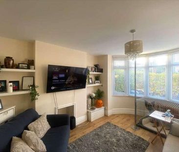 Westcliff On Sea, SS0 - Photo 1