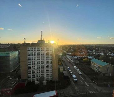 Bromley Road, London, SE6 - Photo 6