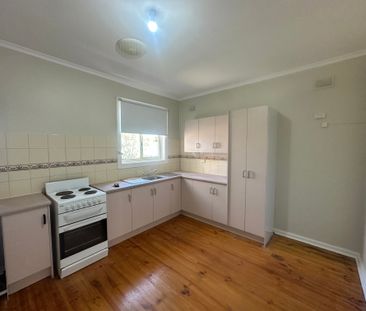 To register & apply for this property, please use this link: https:... - Photo 5