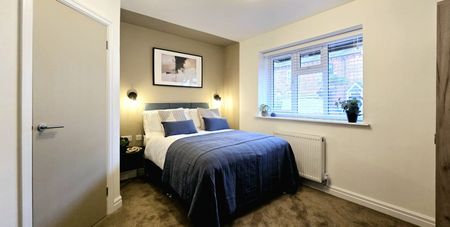 Modern Ensuite Rooms in Newly Refurbished 5-Bed - Photo 5