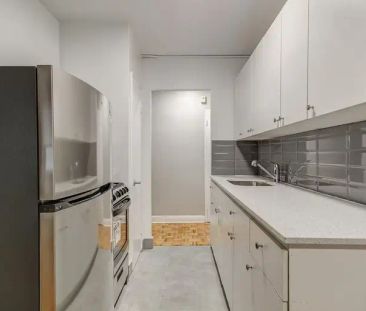 1639 Bloor St. W. | 1639 Bloor St. W., Toronto - Photo 1