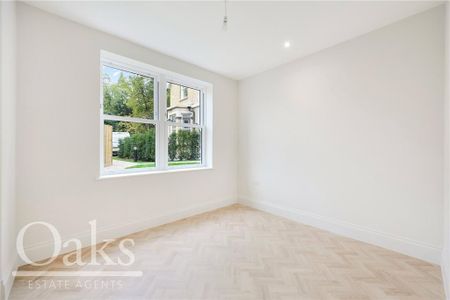 4 bedroom semi-detached house to rent - Photo 4