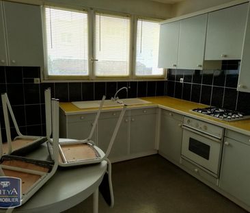 Location Appartement 3 pièces 65m² LORIENT 56100 - Photo 2