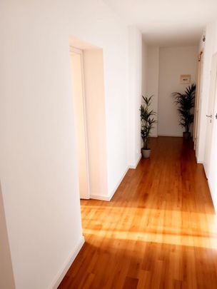 Schöne helle Whg 1.OG, 94qm, gepflegt, 3 Zi, gr. WZ, ruhige Lage - Photo 1