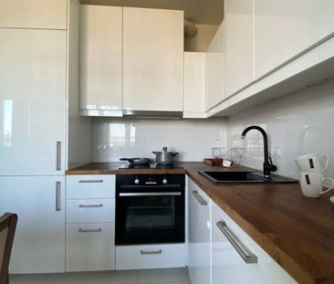 Wynajem, 2 pokoje, parking, tramwaj, duża loggia 30 m² - Photo 6