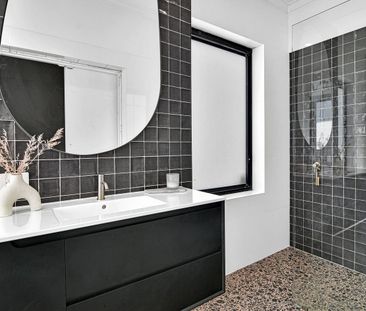 Stylish Living in Prime Willoughby Location Moments to Popular Scho... - Photo 5