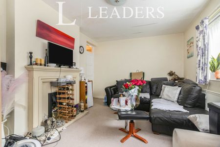 1 bedroom apartment to rent Marlfield Court, South Lane, KT3 - Photo 2