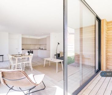 2 bedroom flat to rent - Photo 3