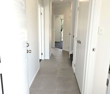 AVAIL 15/12/2025 - 3 BED 2BATH TOWNHOUSE - FULLY DUCTED AIR & A LAW... - Photo 5