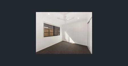 STUNNING HOME - Photo 4