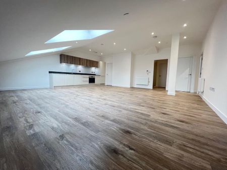 2 bedroom penthouse to rent - Photo 4