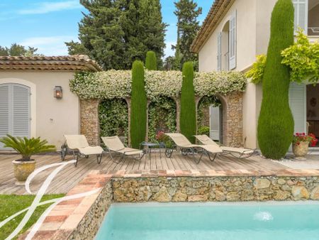 Maison à louer Mougins, Cote d'Azur, France - Photo 2