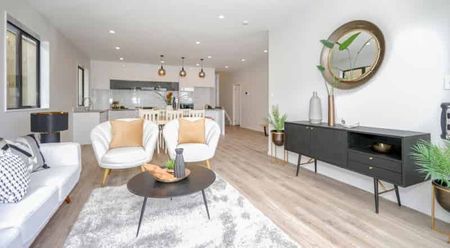 124 Thomas Road Flat Bush - Photo 3