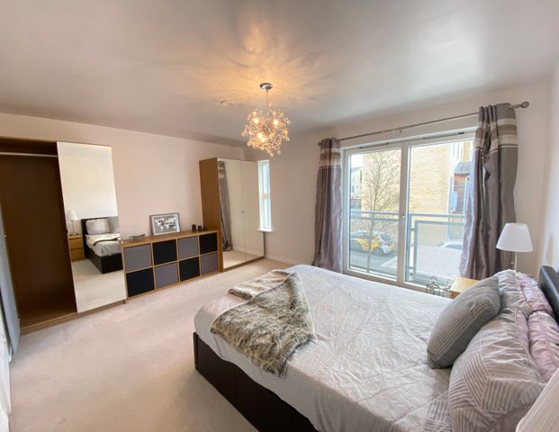 Large rooms - All ensuite - Small Household - Photo 1