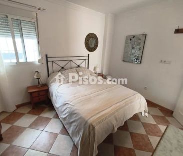 Apartamento en alquiler en Cómpeta - Photo 1