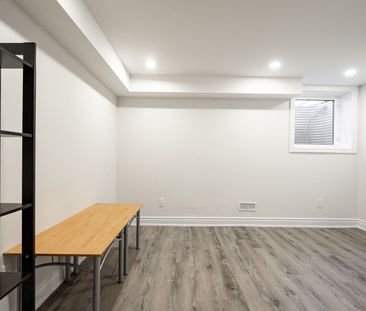 For Lease - 5615 Heatherleigh Avenue Unit# Legal Bsmt, Mississauga,... - Photo 6