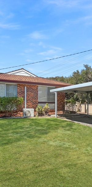 Entertain in style this Christmas! - Photo 1