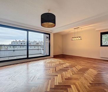Lumineux appt (+-132m²) - 2 chambres + 3 terrasses. - Photo 4
