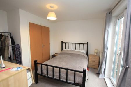 2 bedroom apartment to rent - Photo 5