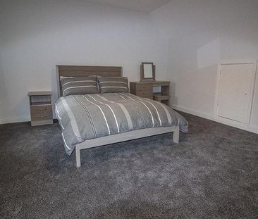 8 bedroom townhouse to rent - Photo 5