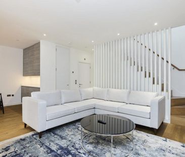 3 bedroom flat to rent - Photo 1