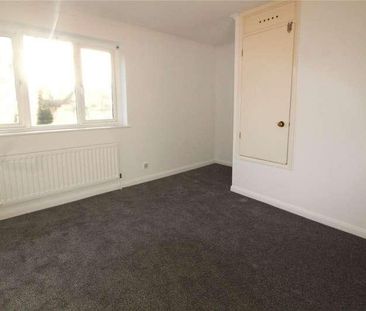 Derwent Close, Waterlooville, Hampshire, PO8 - Photo 1