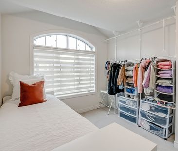 For Lease - 3966 Koenig Road, Burlington, Ontario - Photo 2