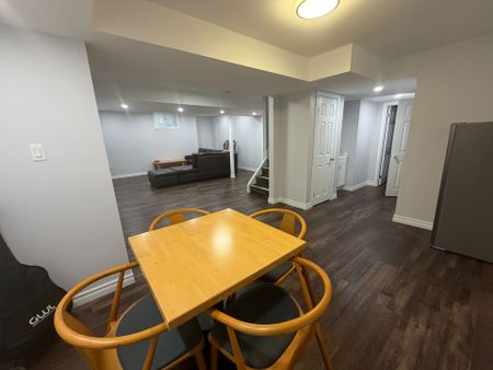 For Lease - 134 Raymond Crescent, Barrie, Ontario - Photo 2