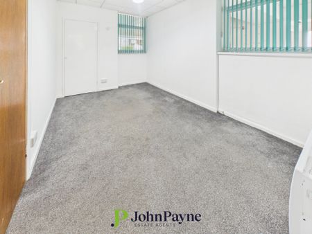 Kenilworth Court, Styvechale, Coventry, CV3 6JA - Photo 4