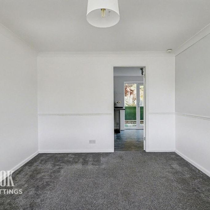 2 bedroom terraced house to rent - Photo 1