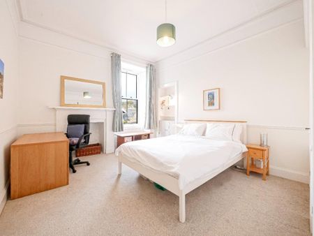 3 bedroom apartment to rent - Photo 5