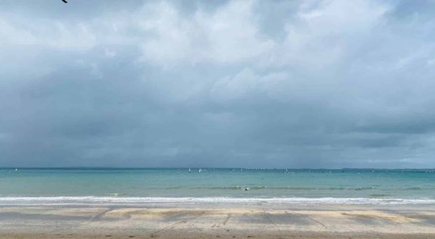 Spacious Home in Rangitoto College zone - Photo 1