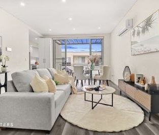 Two Bedroom Unit with Contemporary Styling and Comfort - Photo 1