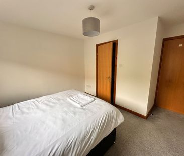 2 Bed Flat, Kelvinhaugh St, G3 - Photo 3