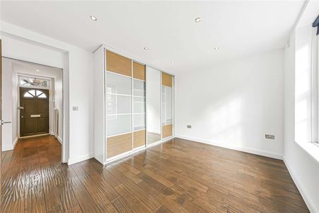 A spacious two bedroom apartment in the heart of St. John's Wood - Photo 4