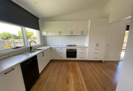ADDISON REAL ESTATE - Photo 5