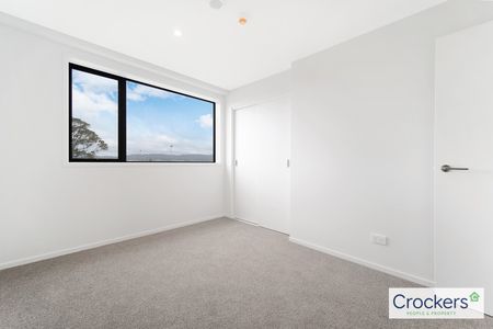 Modern Parkside Living in Central Te Atatū South - Photo 3