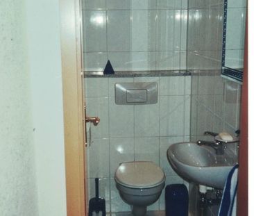 Velbert: 2 Zimmer Erdgeschosswohnung in 2-Familienhaus - Foto 1