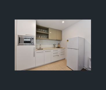 Close to everything, fully furnished 1 bedroom apartment, walk to e... - Photo 1