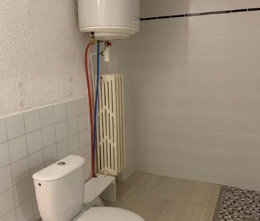 Location Maison 6 pièces 196m² LIVRON SUR DROME 26250 - Photo 5